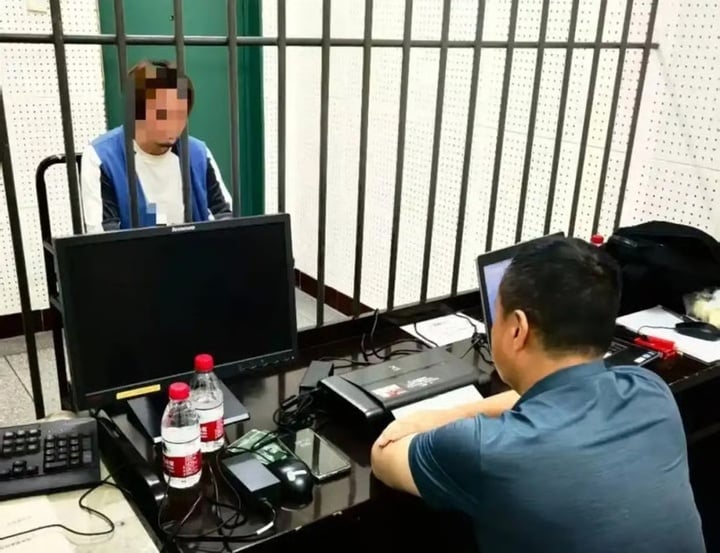 Thanh niên 'dại gái' lừa đảo 117 tỷ đồng nộp người yêu, bản thân sống nhờ bố mẹ- Ảnh 1. Thanh niên 'dại gái' lừa đảo 117 tỷ đồng nộp người yêu, bản thân sống nhờ bố mẹ- Ảnh 1.