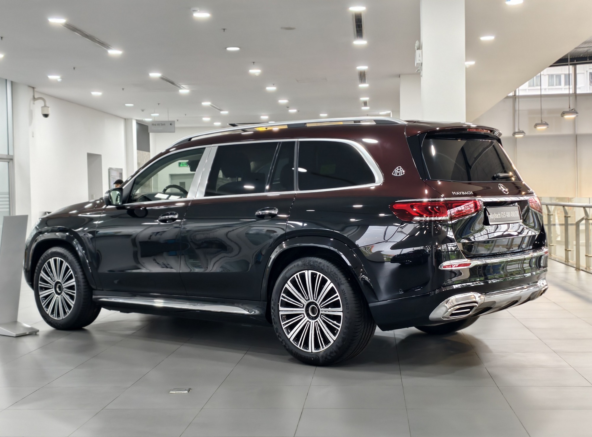 Cận cảnh Mercedes-Maybach GLS 480 hiếm ở đại lý: Riêng tiền chọn màu sơn thừa mua Mazda CX-5 bản cao nhất- Ảnh 4. Cận cảnh Mercedes-Maybach GLS 480 hiếm ở đại lý: Riêng tiền chọn màu sơn thừa mua Mazda CX-5 bản cao nhất- Ảnh 4.