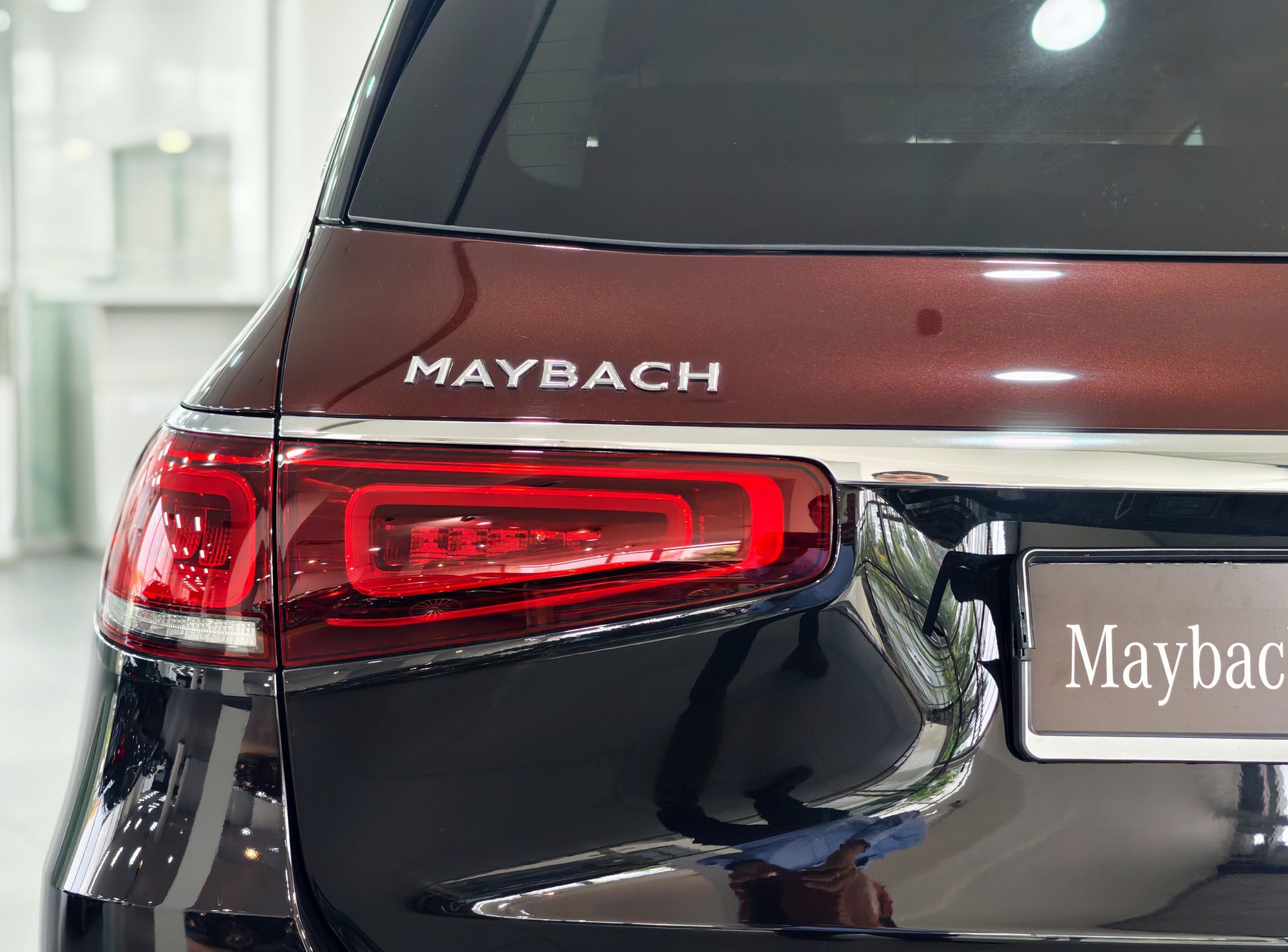 Cận cảnh Mercedes-Maybach GLS 480 hiếm ở đại lý: Riêng tiền chọn màu sơn thừa mua Mazda CX-5 bản cao nhất- Ảnh 6. Cận cảnh Mercedes-Maybach GLS 480 hiếm ở đại lý: Riêng tiền chọn màu sơn thừa mua Mazda CX-5 bản cao nhất- Ảnh 6.
