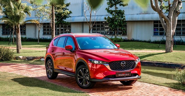 Những mẫu xe gầm cao giảm giá 'kịch sàn' cuối tháng 5: Cao nhất gần 300 triệu đồng- Ảnh 5. Những mẫu xe gầm cao giảm giá 'kịch sàn' cuối tháng 5: Cao nhất gần 300 triệu đồng- Ảnh 5.