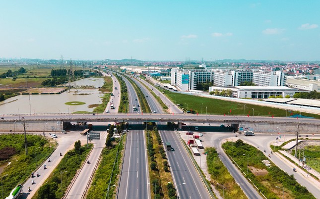 Sáp nhập Bắc Giang - Bắc Ninh: Bước đi chiến lược tạo đà cho vùng trung tâm hành chính mới- Ảnh 1. Sáp nhập Bắc Giang - Bắc Ninh: Bước đi chiến lược tạo đà cho vùng trung tâm hành chính mới- Ảnh 1.