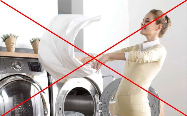 Covid-19 có lây được qua khẩu trang, quần áo không? Câu trả lời của chuyên gia gây bất ngờ- Ảnh 5. Covid-19 có lây được qua khẩu trang, quần áo không? Câu trả lời của chuyên gia gây bất ngờ- Ảnh 5.