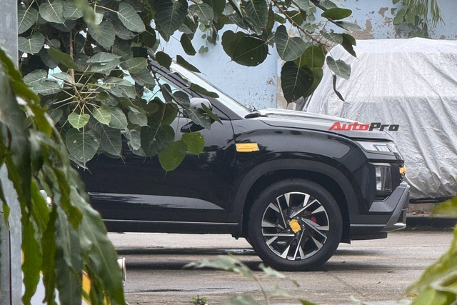 Hyundai Creta 2025 nhận cọc tại đại lý, dễ ra mắt Việt Nam tháng sau: Dáng như 'tiểu Palisade', thêm bản thể thao đấu Xforce, Yaris Cross- Ảnh 2. Hyundai Creta 2025 nhận cọc tại đại lý, dễ ra mắt Việt Nam tháng sau: Dáng như 'tiểu Palisade', thêm bản thể thao đấu Xforce, Yaris Cross- Ảnh 2.