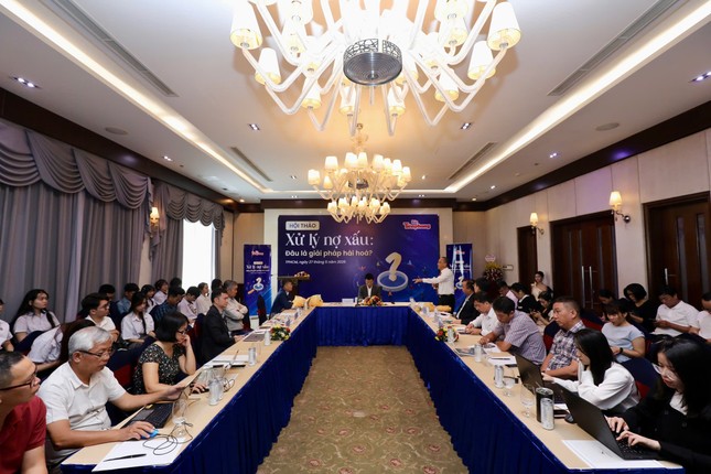 Không thể gỡ nợ xấu nếu tín dụng bất động sản 'đóng băng'- Ảnh 3. Không thể gỡ nợ xấu nếu tín dụng bất động sản 'đóng băng'- Ảnh 3.