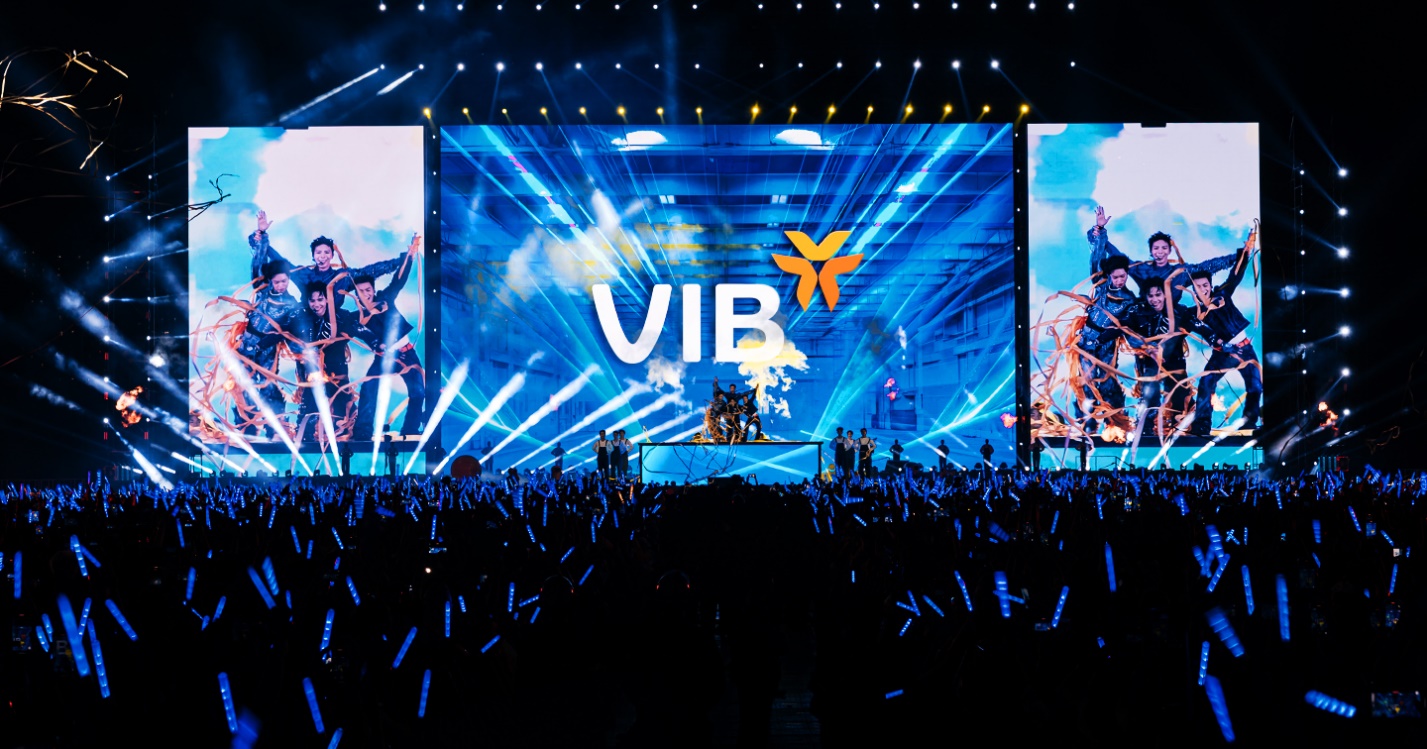 VIB đưa chủ tài khoản Siêu Lợi Suất đến Las Vegas cùng Anh Trai “Say Hi”- Ảnh 2. VIB đưa chủ tài khoản Siêu Lợi Suất đến Las Vegas cùng Anh Trai “Say Hi”- Ảnh 2.