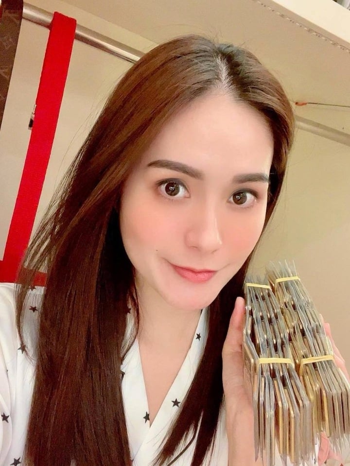 Vợ chồng Đoàn Di Băng giàu có cỡ nào?- Ảnh 5. Vợ chồng Đoàn Di Băng giàu có cỡ nào?- Ảnh 5.