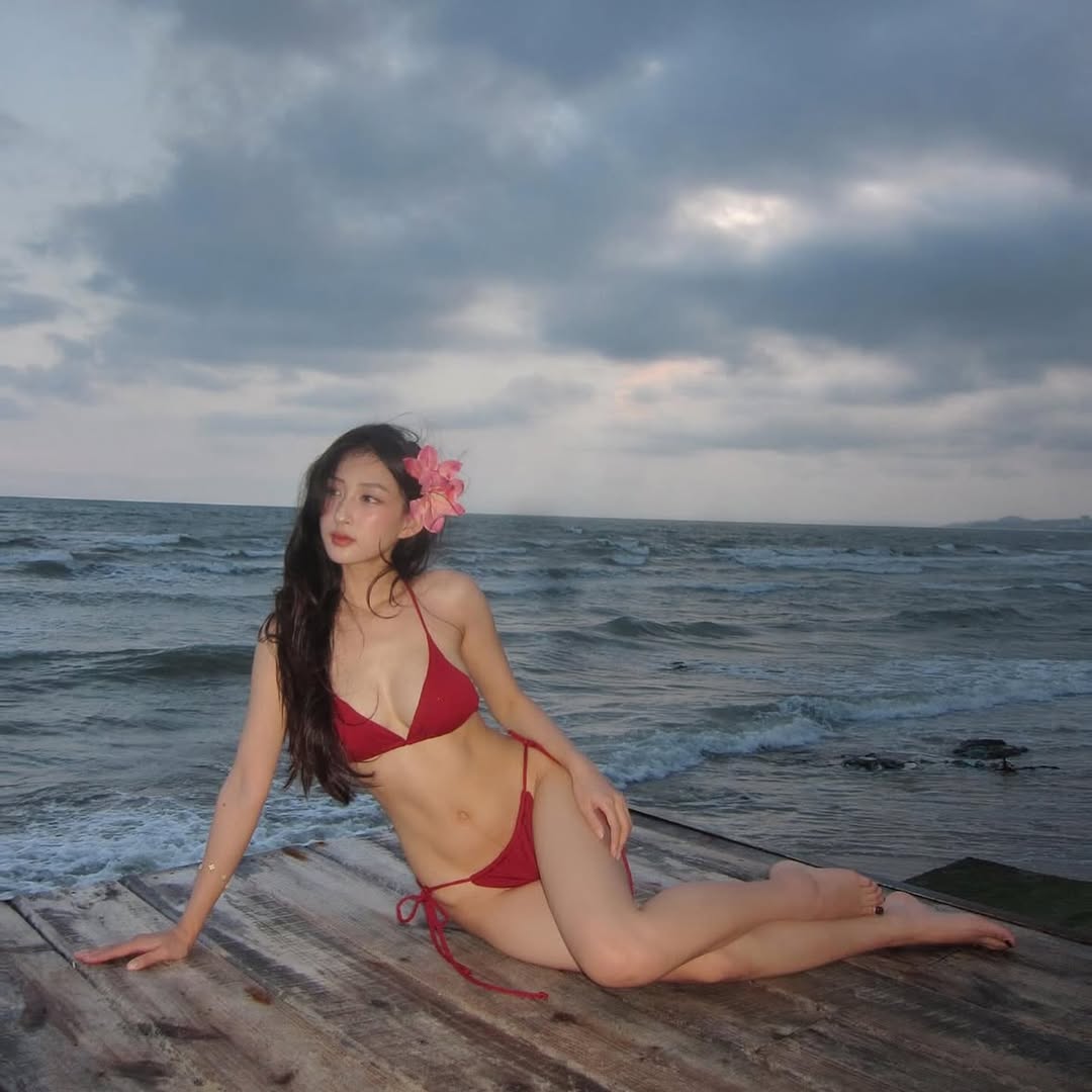 Cô gái có chiều cao khiêm tốn lại là IT Girl toàn cầu, chứng minh: Chỉ cần mặc đẹp, dẫu không cao thì người khác vẫn ngước nhìn!- Ảnh 38. Cô gái có chiều cao khiêm tốn lại là IT Girl toàn cầu, chứng minh: Chỉ cần mặc đẹp, dẫu không cao thì người khác vẫn ngước nhìn!- Ảnh 38.