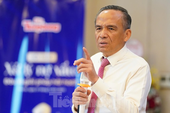 Quan hệ tín dụng: Người đi vay luôn ở 'cửa' dưới?- Ảnh 3. Quan hệ tín dụng: Người đi vay luôn ở 'cửa' dưới?- Ảnh 3.