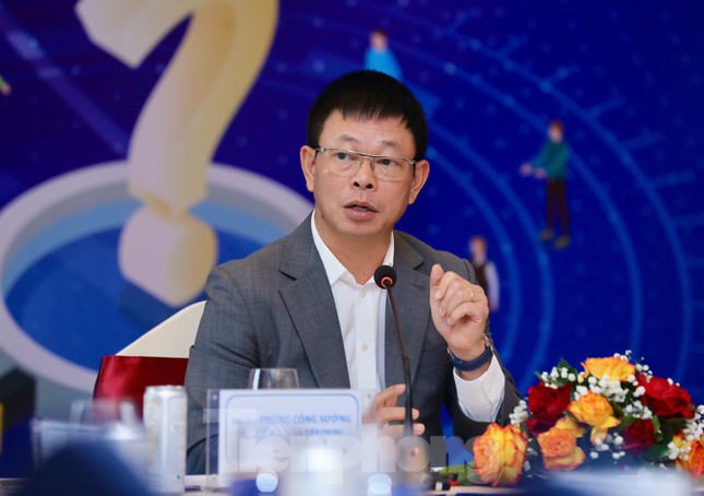 Quan hệ tín dụng: Người đi vay luôn ở 'cửa' dưới?- Ảnh 1. Quan hệ tín dụng: Người đi vay luôn ở 'cửa' dưới?- Ảnh 1.