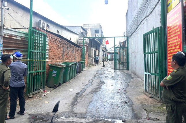 Công an vào cuộc vụ gần 50 căn nhà liền kề xây trên đất nông nghiệp ở Bình Dương- Ảnh 2. Công an vào cuộc vụ gần 50 căn nhà liền kề xây trên đất nông nghiệp ở Bình Dương- Ảnh 2.