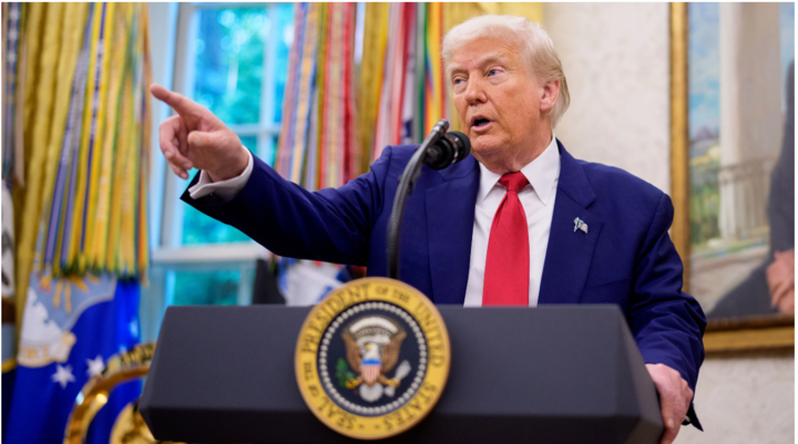 Ông Trump cấm bán phần mềm thiết kế chip cho Trung Quốc- Ảnh 1. Ông Trump cấm bán phần mềm thiết kế chip cho Trung Quốc- Ảnh 1.
