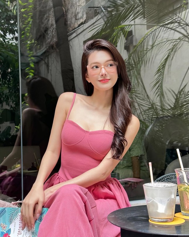 Nàng thơ nhảy cùng Soobin được dân mạng khen ‘khí chất công chúa’ là ai?- Ảnh 9. Nàng thơ nhảy cùng Soobin được dân mạng khen ‘khí chất công chúa’ là ai?- Ảnh 9.