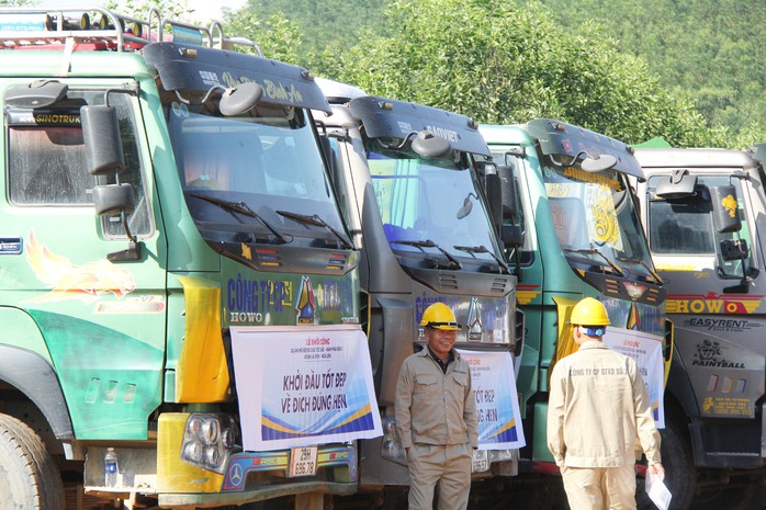 Khởi công dự án mở rộng cao tốc La Sơn – Hòa Liên, tổng vốn đầu tư hơn 3.000 tỉ đồng- Ảnh 4. Khởi công dự án mở rộng cao tốc La Sơn – Hòa Liên, tổng vốn đầu tư hơn 3.000 tỉ đồng- Ảnh 4.