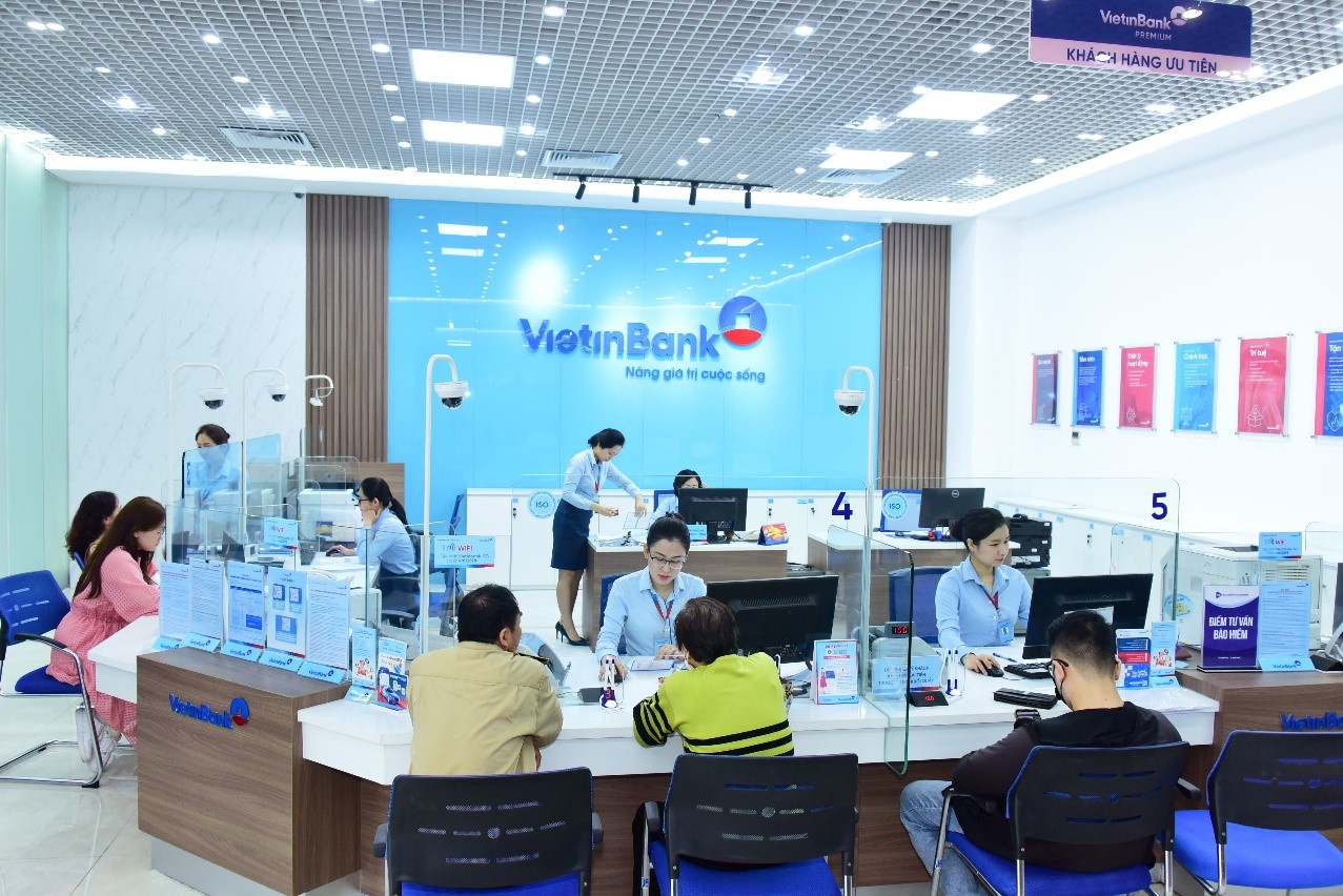 VietinBank tinh gọn mạng lưới, đẩy mạnh giao dịch thông minh- Ảnh 1. VietinBank tinh gọn mạng lưới, đẩy mạnh giao dịch thông minh- Ảnh 1.