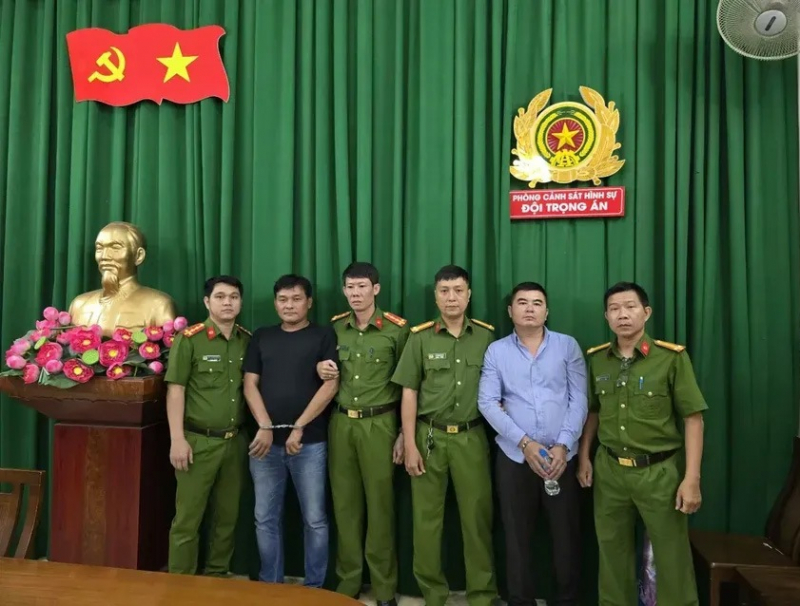 Truy nã Lê Kim Long Vũ- Ảnh 2. Truy nã Lê Kim Long Vũ- Ảnh 2.