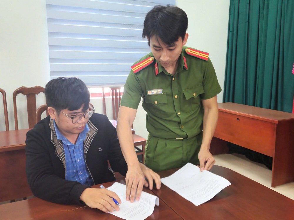 Bắt tạm giam nhiều cán bộ ở Gia Lai- Ảnh 1. Bắt tạm giam nhiều cán bộ ở Gia Lai- Ảnh 1.