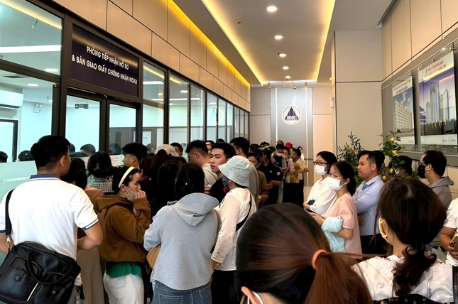 Đổ xô đi mua chung cư thu nhập thấp ở Đà Nẵng- Ảnh 2. Đổ xô đi mua chung cư thu nhập thấp ở Đà Nẵng- Ảnh 2.