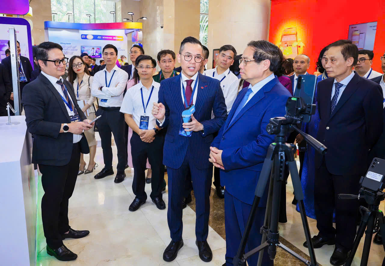 Paste to Pay và Thanh toán không chạm gây ấn tượng tại Ngày Chuyển đổi số ngành Ngân hàng 2025- Ảnh 2. Paste to Pay và Thanh toán không chạm gây ấn tượng tại Ngày Chuyển đổi số ngành Ngân hàng 2025- Ảnh 2.