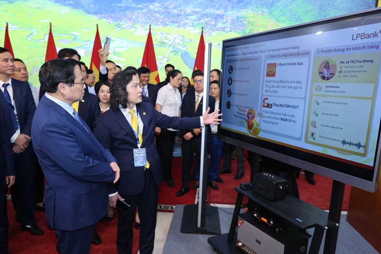 Paste to Pay và Thanh toán không chạm gây ấn tượng tại Ngày Chuyển đổi số ngành Ngân hàng 2025- Ảnh 5. Paste to Pay và Thanh toán không chạm gây ấn tượng tại Ngày Chuyển đổi số ngành Ngân hàng 2025- Ảnh 5.