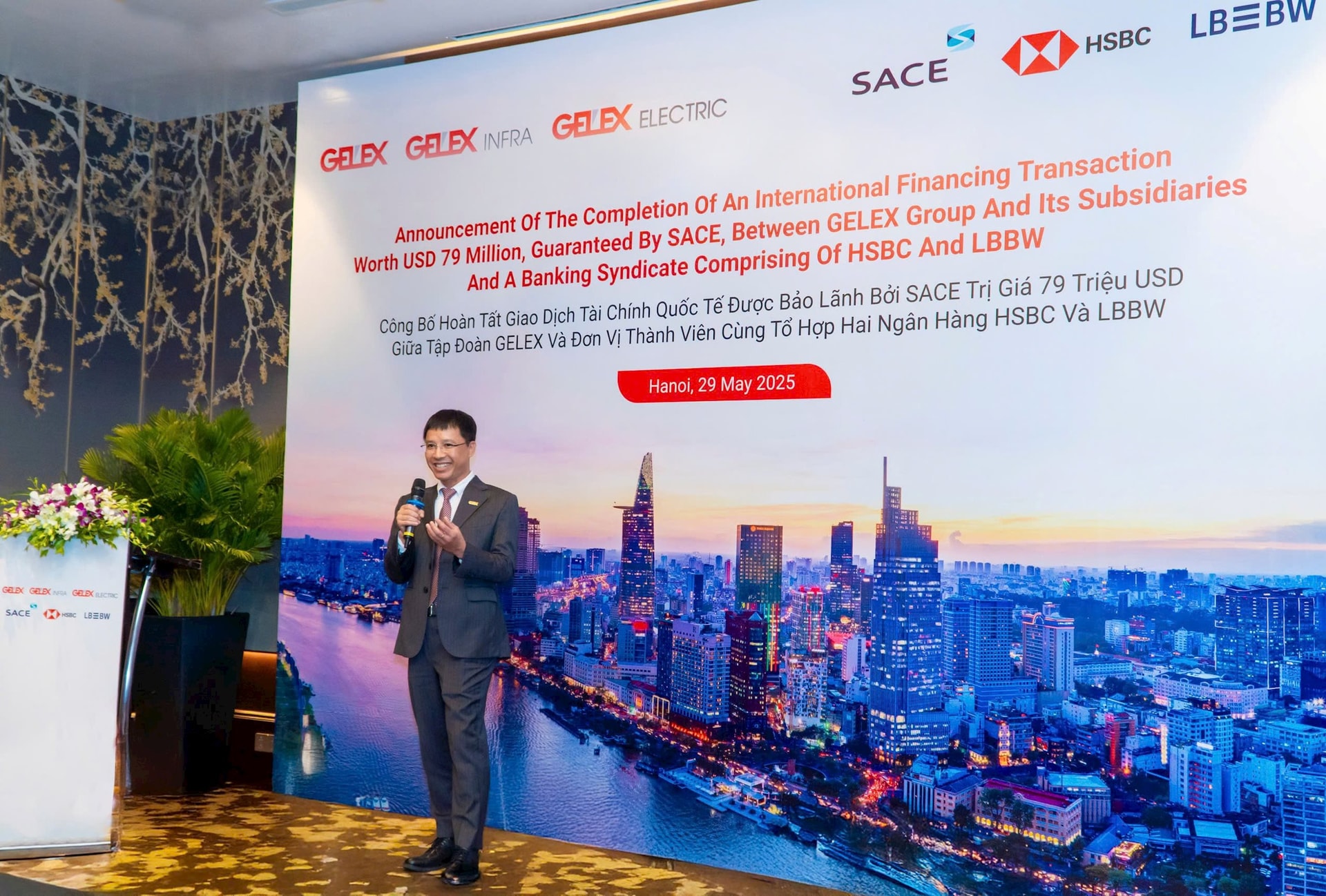 HSBC thu xếp thành công giao dịch bảo lãnh khoản vay không ràng buộc 79 triệu USD cho GELEX- Ảnh 3. HSBC thu xếp thành công giao dịch bảo lãnh khoản vay không ràng buộc 79 triệu USD cho GELEX- Ảnh 3.