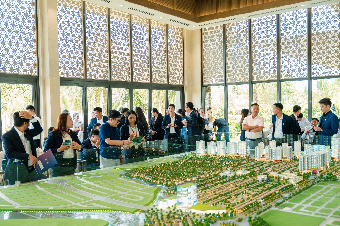Thị trường bất động sản khu Đông TP. HCM trong kỷ nguyên mới- Ảnh 1. Thị trường bất động sản khu Đông TP. HCM trong kỷ nguyên mới- Ảnh 1.