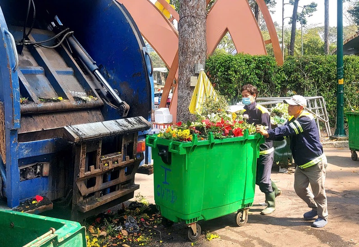 Công ty giải thể, người lao động thực hiện điều chỉnh công việc độc hại thế nào để nghỉ hưu sớm?- Ảnh 1.