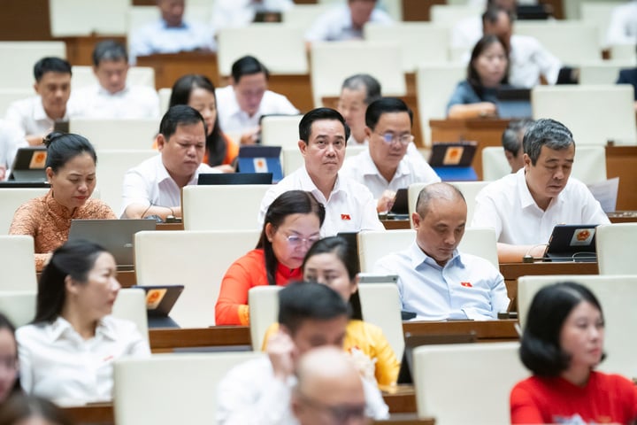 Bỏ đề xuất công chức xa chỗ làm 30km mới được mua nhà xã hội- Ảnh 1. Bỏ đề xuất công chức xa chỗ làm 30km mới được mua nhà xã hội- Ảnh 1.