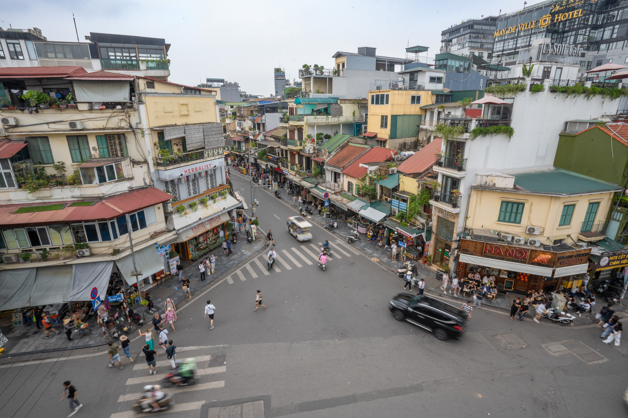 Diện mạo phường nhỏ nhất Việt Nam được sáp nhập với hàng chục phường khác, hình thành khu vực có giá đất đắt đỏ nhất Thủ Đô- Ảnh 1. Diện mạo phường nhỏ nhất Việt Nam được sáp nhập với hàng chục phường khác, hình thành khu vực có giá đất đắt đỏ nhất Thủ Đô- Ảnh 1.