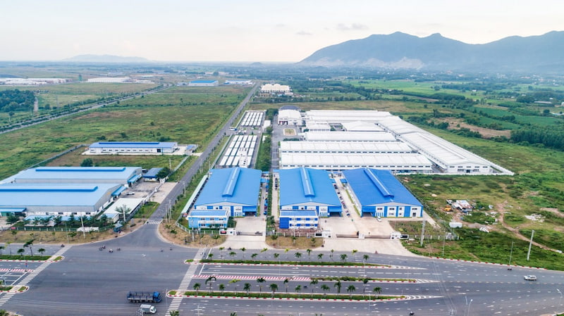 Sau sáp nhập, tỉnh này vừa sở hữu 'siêu sân bay' quốc tế quy mô 100 triệu hành khách vừa có 52 khu công nghiệp- Ảnh 1. Sau sáp nhập, tỉnh này vừa sở hữu 'siêu sân bay' quốc tế quy mô 100 triệu hành khách vừa có 52 khu công nghiệp- Ảnh 1.