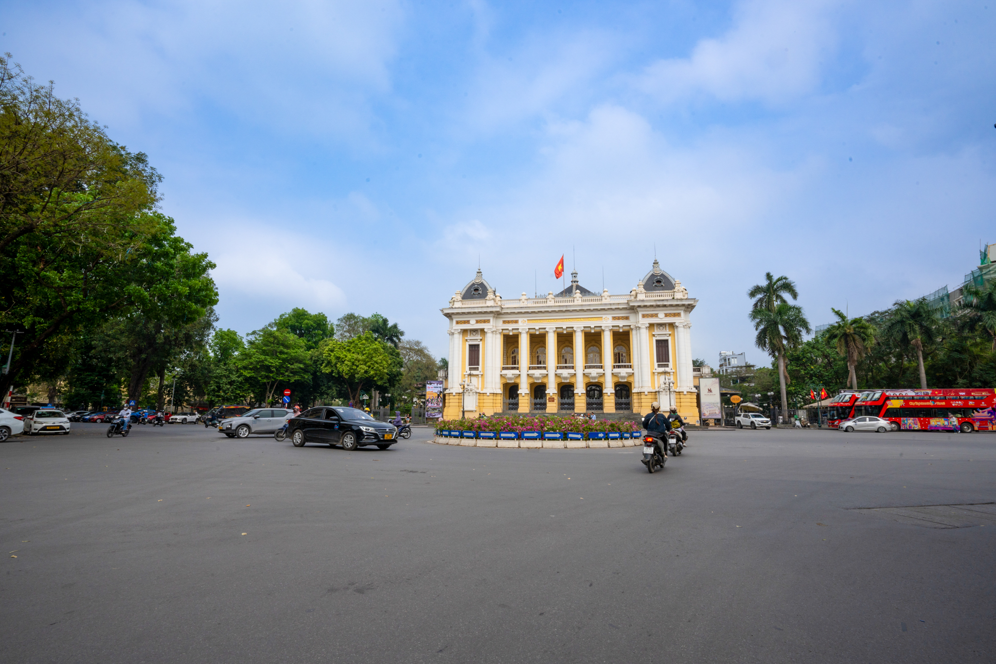 Diện mạo phường nhỏ nhất Việt Nam được sáp nhập với hàng chục phường khác, hình thành khu vực có giá đất đắt đỏ nhất Thủ Đô- Ảnh 10. Diện mạo phường nhỏ nhất Việt Nam được sáp nhập với hàng chục phường khác, hình thành khu vực có giá đất đắt đỏ nhất Thủ Đô- Ảnh 10.