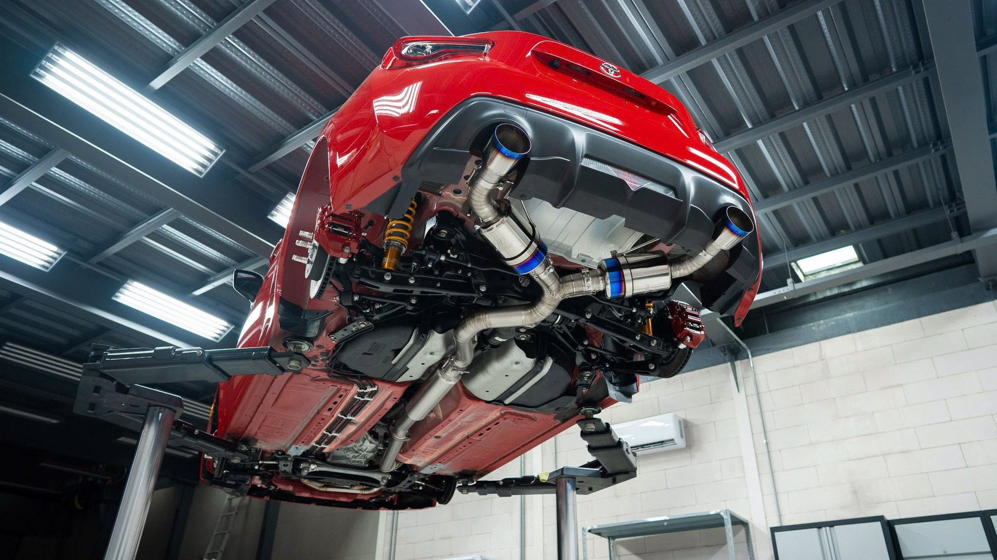 Toyota 86 số sàn lột xác sau 3 tháng về tay Cường Đô la, đến chính chủ phải công nhận: ‘Không nghĩ xe mang lại nhiều cảm giác thú vị đến vậy’- Ảnh 4. Toyota 86 số sàn lột xác sau 3 tháng về tay Cường Đô la, đến chính chủ phải công nhận: ‘Không nghĩ xe mang lại nhiều cảm giác thú vị đến vậy’- Ảnh 4.
