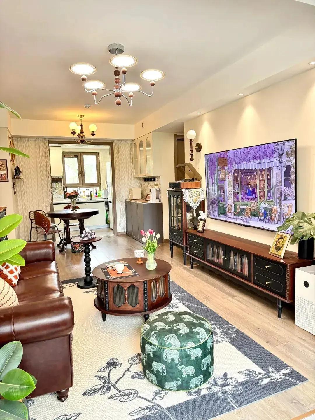 Ngỡ đâu studio nghệ thuật, hóa ra là căn hộ của nữ thiết kế 38 tuổi: Ánh sáng tràn ngập, từng chi tiết đều đẹp- Ảnh 5. Ngỡ đâu studio nghệ thuật, hóa ra là căn hộ của nữ thiết kế 38 tuổi: Ánh sáng tràn ngập, từng chi tiết đều đẹp- Ảnh 5.
