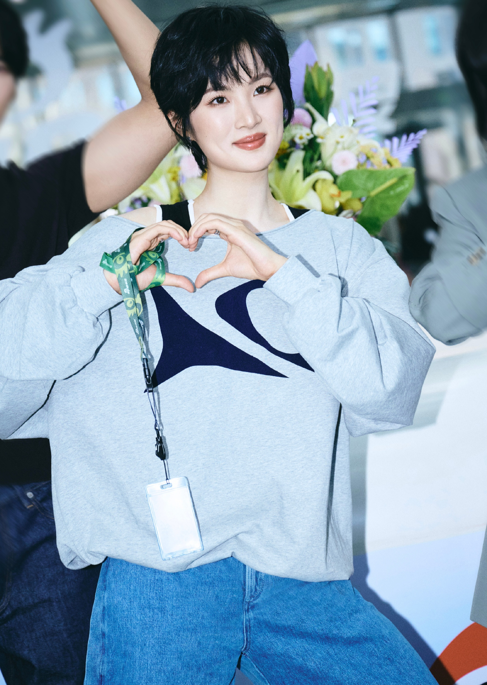 Cả MXH đổ xô xin lỗi Cả MXH đổ xô xin lỗi