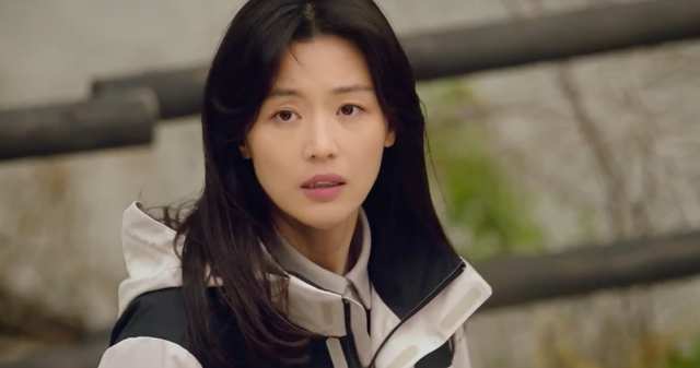 Mỹ nhân vượt mặt Song Hye Kyo nhận lương cao nhất Hàn Quốc 2025: Nhìn lại hành trình nhan sắc gần 30 năm mà sốc!- Ảnh 10. Mỹ nhân vượt mặt Song Hye Kyo nhận lương cao nhất Hàn Quốc 2025: Nhìn lại hành trình nhan sắc gần 30 năm mà sốc!- Ảnh 10.