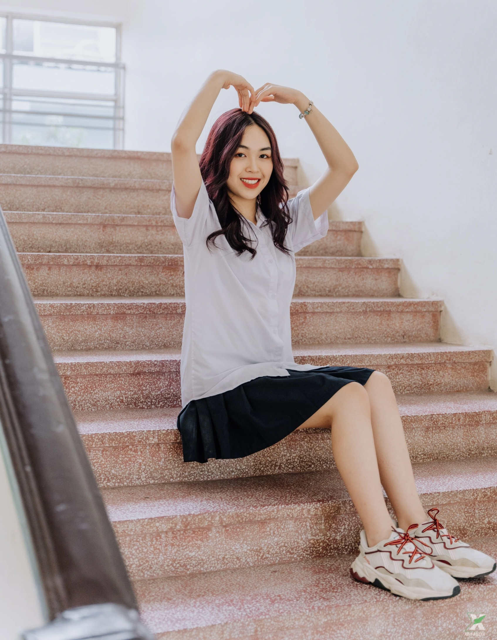 Điểm mặt nhanh 4 "học bá" Việt đỗ Thanh Hoa: Mỗi người một vibe, điểm chung là quá xinh và đỉnh!- Ảnh 2.