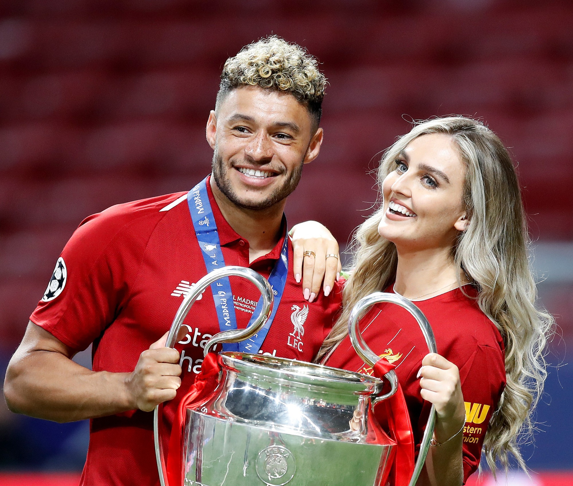 5 nàng WAG kiếm tiền giỏi nhất thế giới: Bạn gái Ronaldo và vợ Messi góp mặt, nhưng đều xếp sau một người- Ảnh 3. 5 nàng WAG kiếm tiền giỏi nhất thế giới: Bạn gái Ronaldo và vợ Messi góp mặt, nhưng đều xếp sau một người- Ảnh 3.