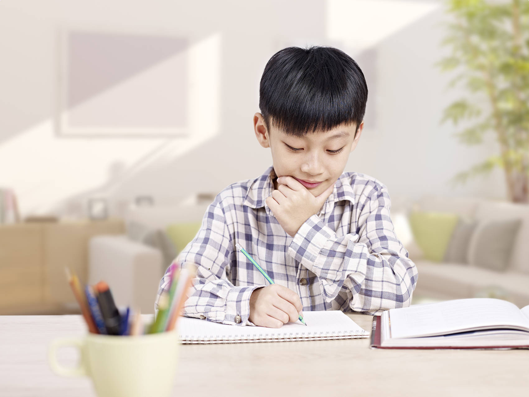 Tương lai con cái “hoá rồng hoá phượng” hay luẩn quẩn cối xay, đều phụ thuộc vào quyết định này của cha mẹ: Hãy cẩn trọng!- Ảnh 2. Tương lai con cái “hoá rồng hoá phượng” hay luẩn quẩn cối xay, đều phụ thuộc vào quyết định này của cha mẹ: Hãy cẩn trọng!- Ảnh 2.