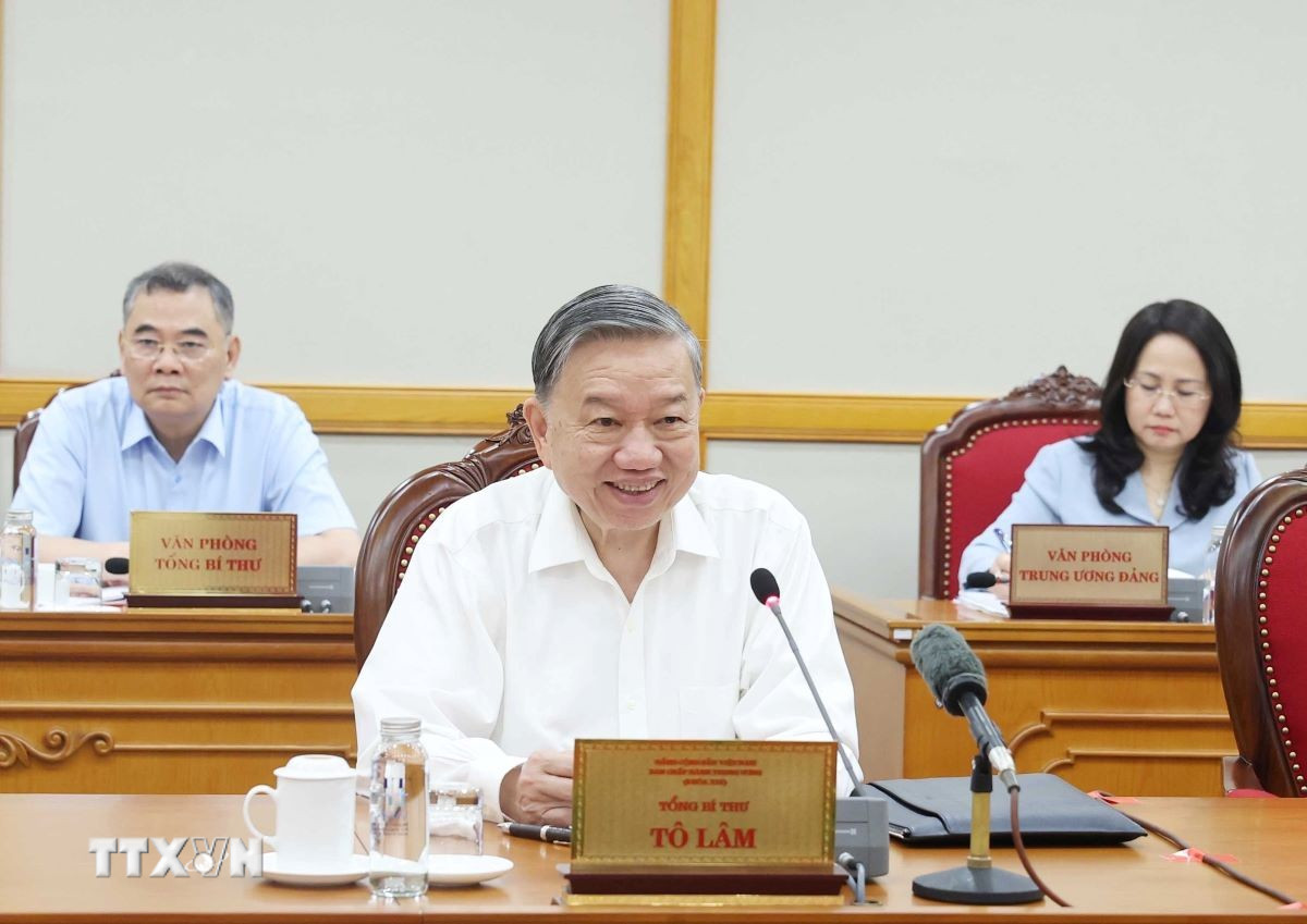 Tổng Bí thư Tô Lâm chủ trì họp về sắp xếp tổ chức bộ máy và đơn vị hành chính các cấp- Ảnh 1. Tổng Bí thư Tô Lâm chủ trì họp về sắp xếp tổ chức bộ máy và đơn vị hành chính các cấp- Ảnh 1.