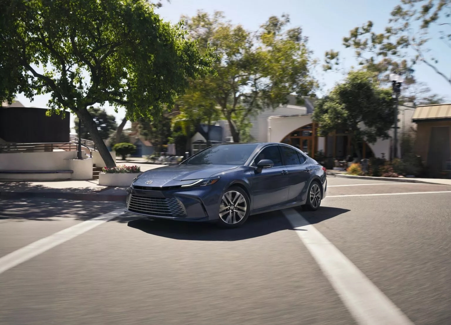 Toyota Camry 2026 bổ sung phiên bản bóng đêm huyền bí: 'Xe doanh nhân' nay cá tính hơn từ ngoài vào trong, động cơ không đổi- Ảnh 7. Toyota Camry 2026 bổ sung phiên bản bóng đêm huyền bí: 'Xe doanh nhân' nay cá tính hơn từ ngoài vào trong, động cơ không đổi- Ảnh 7.