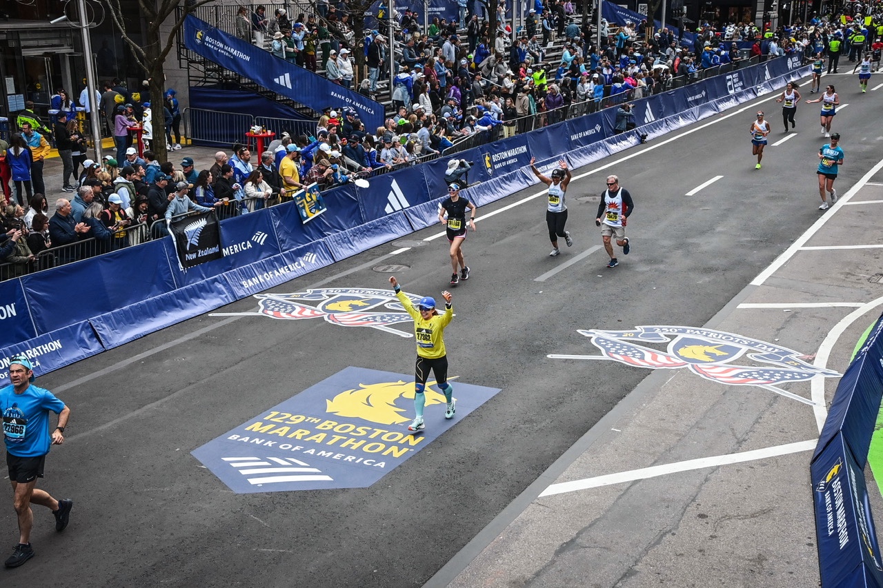 Nguyễn Thị Vân Anh: Nữ doanh nhân người Việt chinh phục "6 sao marathon" và hành trình truyền cảm hứng- Ảnh 4. Nguyễn Thị Vân Anh: Nữ doanh nhân người Việt chinh phục "6 sao marathon" và hành trình truyền cảm hứng- Ảnh 4.