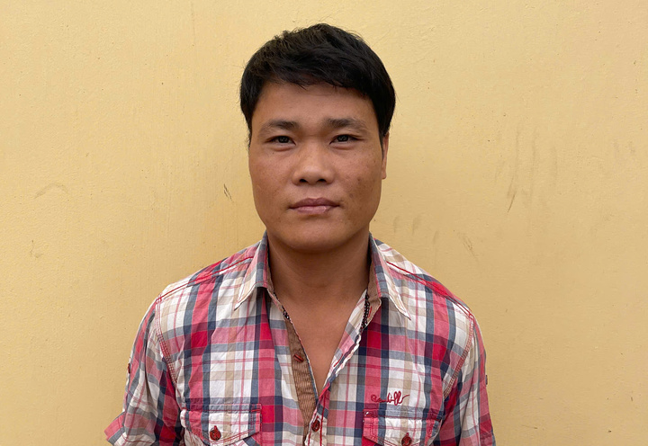 Khởi tố người đàn ông đi vào đường cấm để đón đoàn khách quốc tế, xô đẩy CSGT- Ảnh 1. Khởi tố người đàn ông đi vào đường cấm để đón đoàn khách quốc tế, xô đẩy CSGT- Ảnh 1.