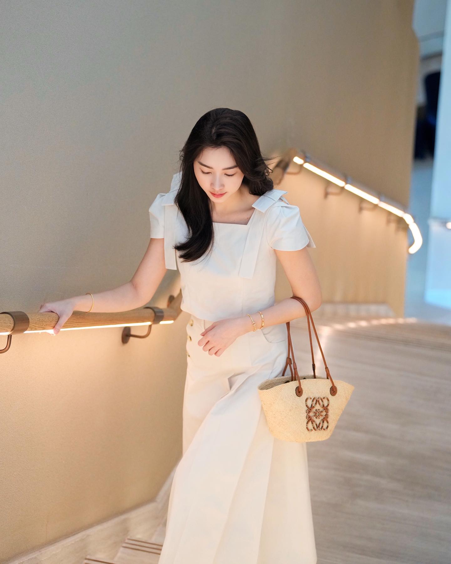 "Thần tiên tỷ tỷ" có style đi du lịch là sách mẫu cho những ai thích phong cách trẻ trung, rạng rỡ- Ảnh 2. "Thần tiên tỷ tỷ" có style đi du lịch là sách mẫu cho những ai thích phong cách trẻ trung, rạng rỡ- Ảnh 2.