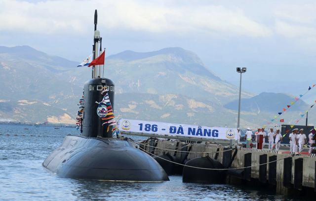 Doanh nghiệp Việt sản xuất nhiên liệu đặc chủng cho máy bay phản lực, tàu ngầm- Ảnh 2.