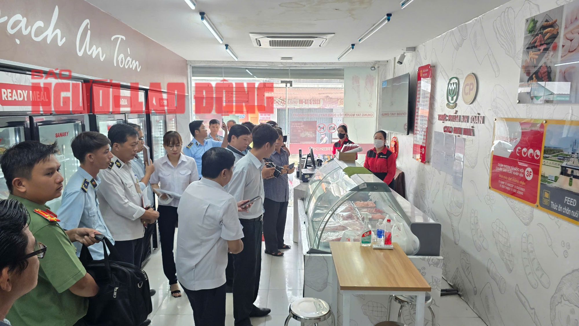 Vụ tố cửa hàng của C.P. Việt Nam bán thịt heo bệnh: Tỉnh Sóc Trăng vào cuộc kiểm tra- Ảnh 8. Vụ tố cửa hàng của C.P. Việt Nam bán thịt heo bệnh: Tỉnh Sóc Trăng vào cuộc kiểm tra- Ảnh 8.