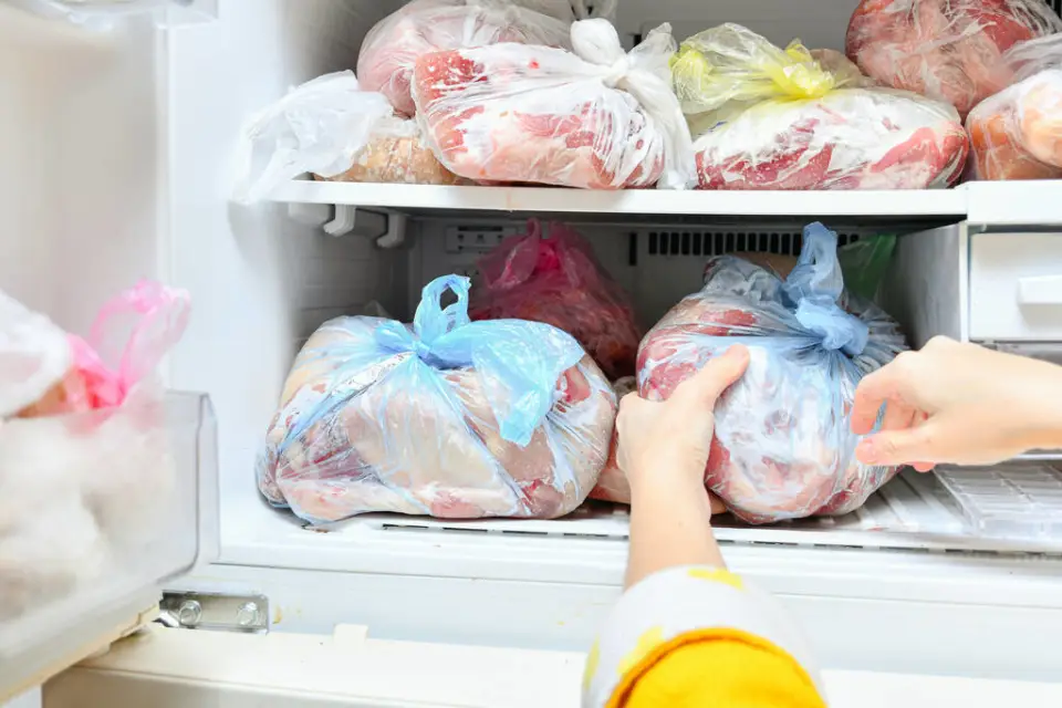Người phụ nữ bị viêm màng não vì 1 thực phẩm nhà nào cũng có trong tủ lạnh- Ảnh 3. Người phụ nữ bị viêm màng não vì 1 thực phẩm nhà nào cũng có trong tủ lạnh- Ảnh 3.