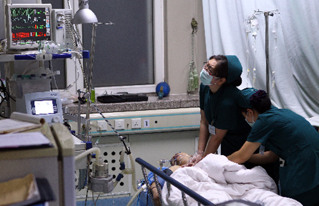 Người phụ nữ bị viêm màng não vì 1 thực phẩm nhà nào cũng có trong tủ lạnh- Ảnh 2. Người phụ nữ bị viêm màng não vì 1 thực phẩm nhà nào cũng có trong tủ lạnh- Ảnh 2.