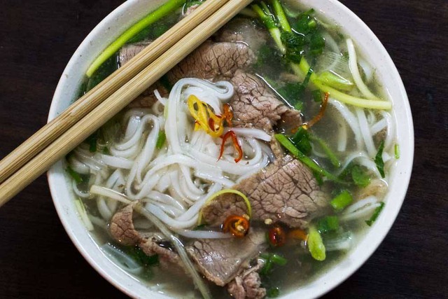 Khách Tây thốt lên: Việt Nam có 1 món ăn ngon bậc nhất, bạn đừng để bị nó "đánh lừa"- Ảnh 5. Khách Tây thốt lên: Việt Nam có 1 món ăn ngon bậc nhất, bạn đừng để bị nó "đánh lừa"- Ảnh 5.