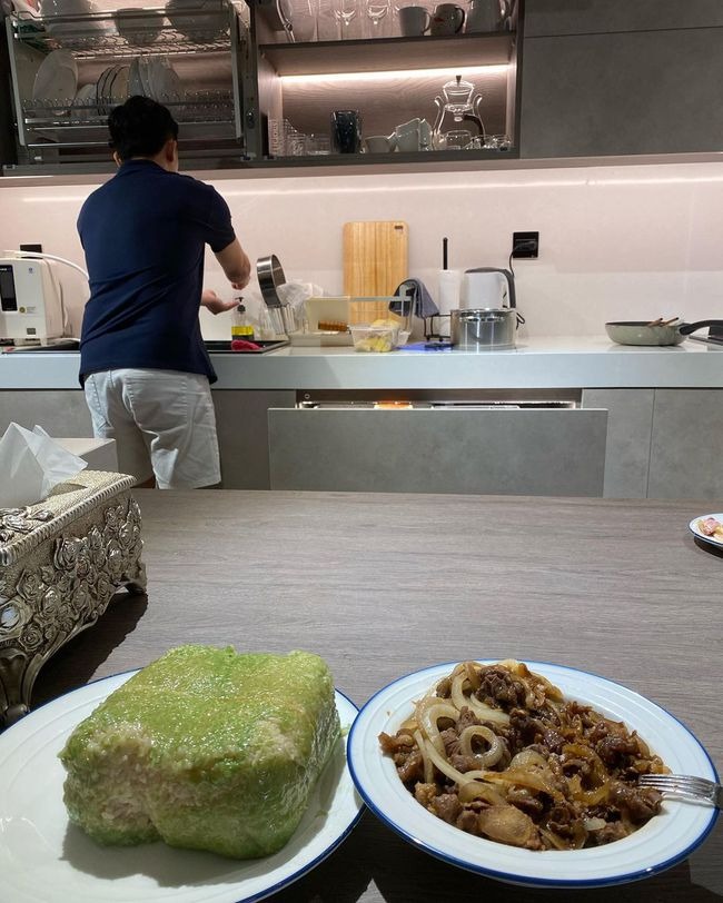 Người đàn ông "thơm nhất Việt Nam" cưới vợ Hàn xinh như mộng, sống trong căn hộ 20 tỷ sang hơn resort 5 sao- Ảnh 18. Người đàn ông "thơm nhất Việt Nam" cưới vợ Hàn xinh như mộng, sống trong căn hộ 20 tỷ sang hơn resort 5 sao- Ảnh 18.