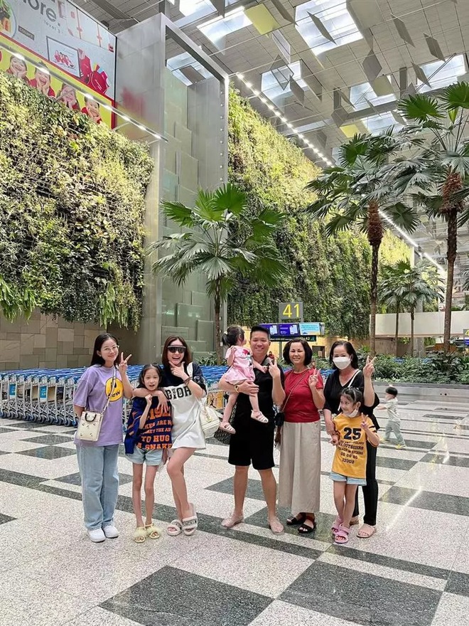 Giật mình trước độ xa xỉ nhà Đoàn Di Băng khi đi du lịch: Check-in toàn nơi thượng lưu, dịch vụ chuẩn giới siêu giàu- Ảnh 4. Giật mình trước độ xa xỉ nhà Đoàn Di Băng khi đi du lịch: Check-in toàn nơi thượng lưu, dịch vụ chuẩn giới siêu giàu- Ảnh 4.