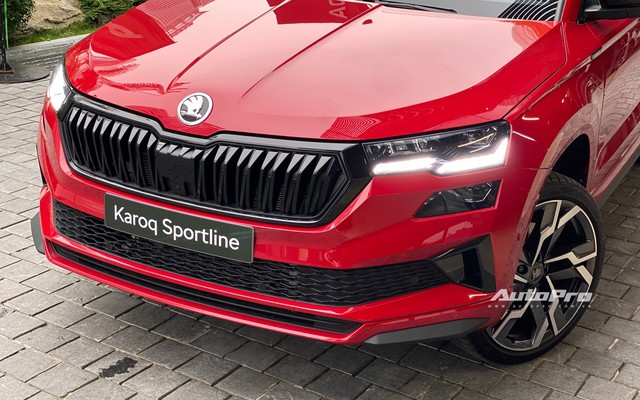 Skoda Karoq 2025 ra mắt Việt Nam: Giá từ hơn 1 tỷ đồng, có bản thể thao, thêm ADAS và nhiều công nghệ khác cạnh tranh CX-5- Ảnh 9. Skoda Karoq 2025 ra mắt Việt Nam: Giá từ hơn 1 tỷ đồng, có bản thể thao, thêm ADAS và nhiều công nghệ khác cạnh tranh CX-5- Ảnh 9.